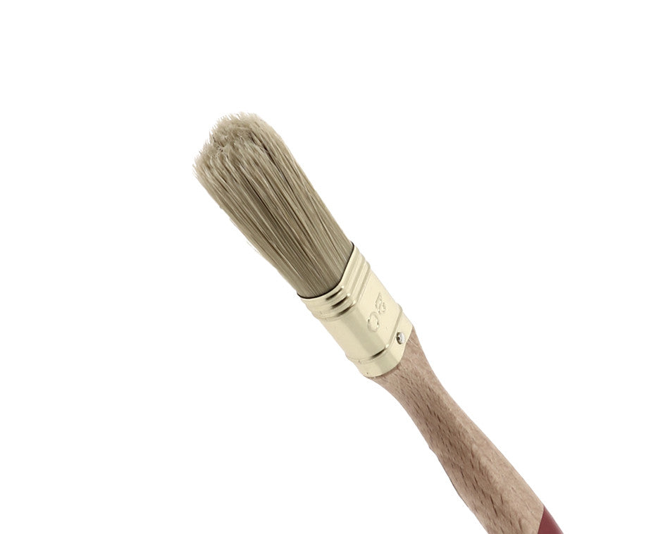 Cod tail brush to varnish