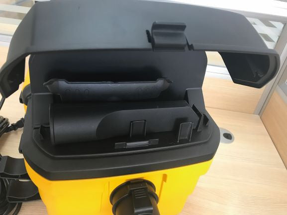 DEWALT 15 LITER TRAGBARER WASSER- UND STAUBSAUGER 