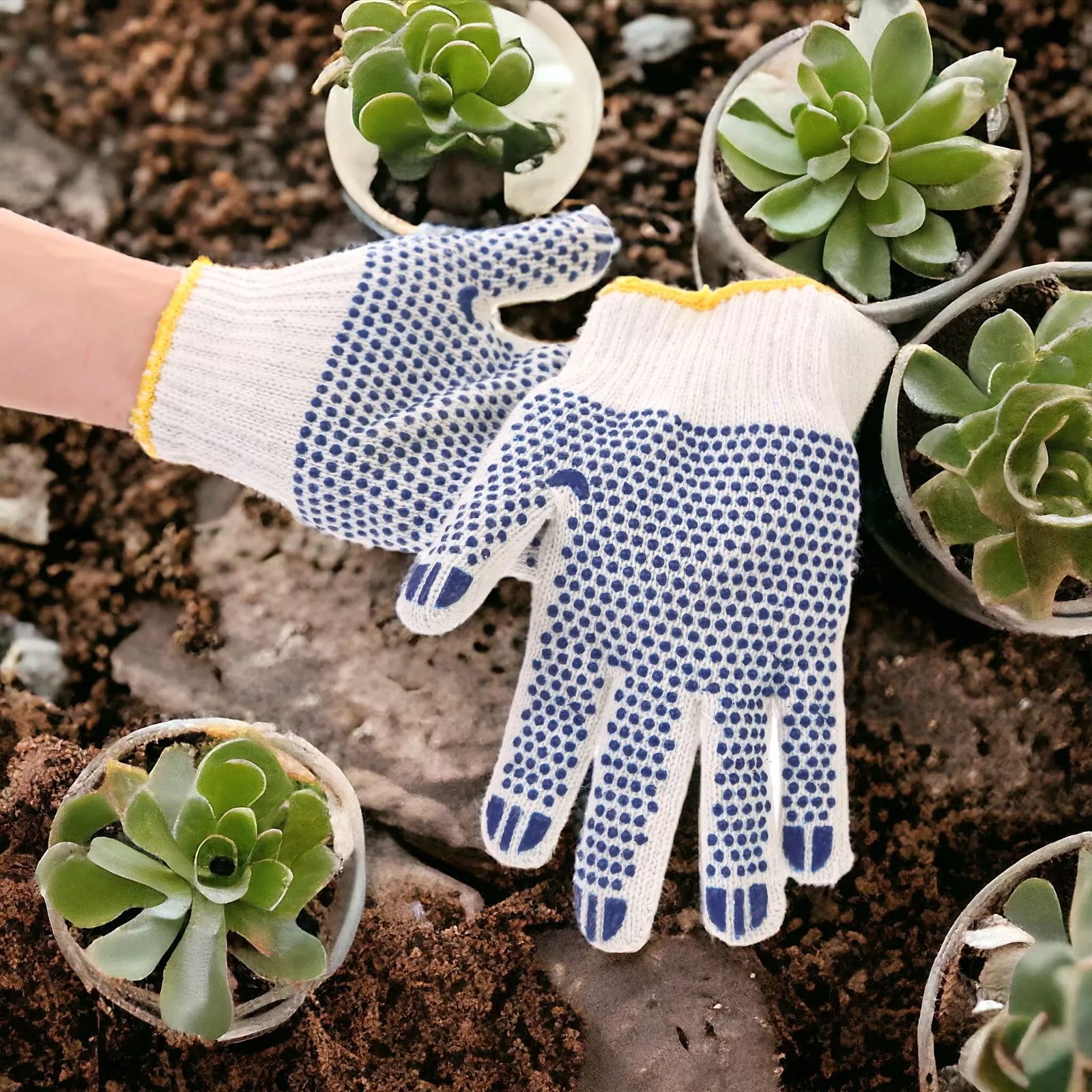 Gants à picots