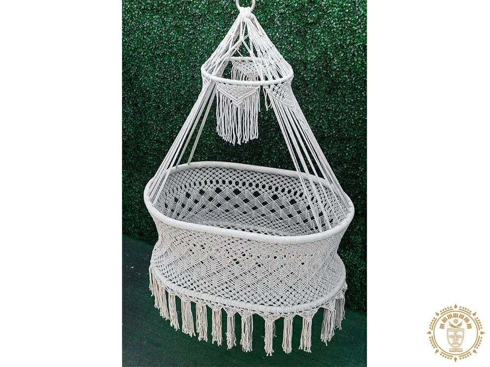 “Cocoon Dreams” cradle hammock