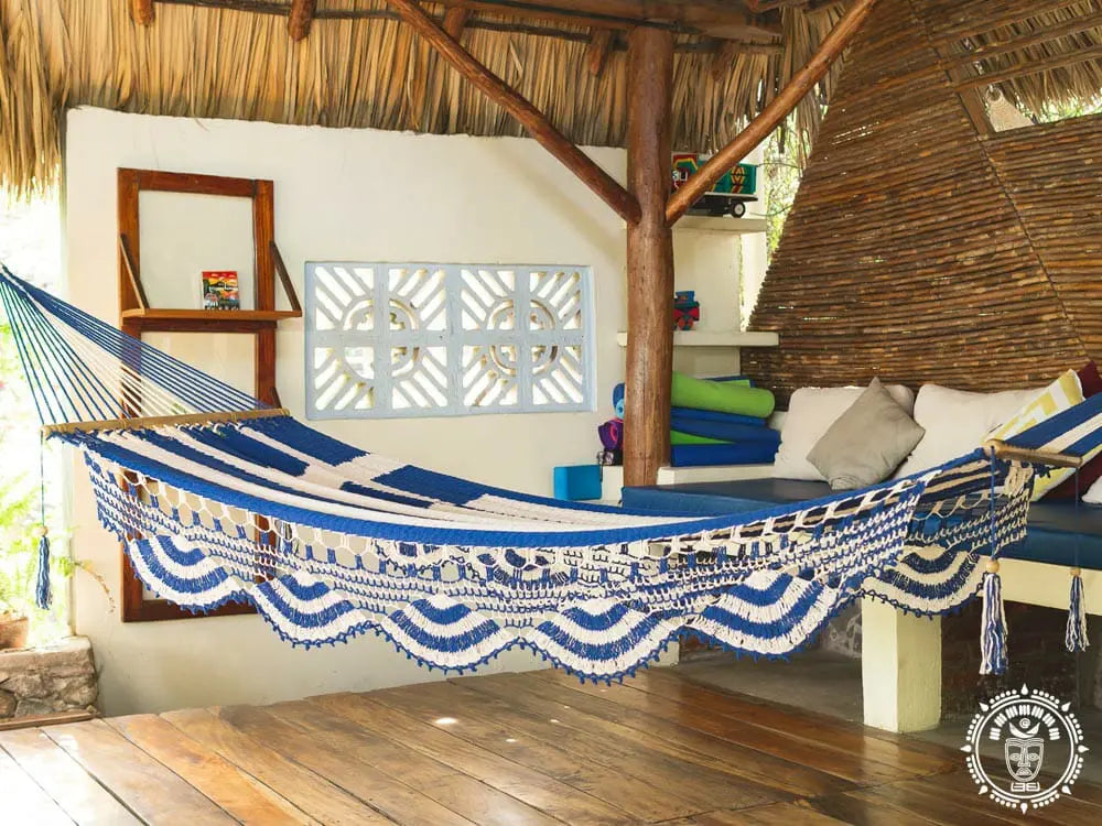 Hammock with bar L “Eleutheria”